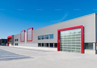 Промышленные ворота с панорамным остеклением Doorhan ISD02 (3800х2800)