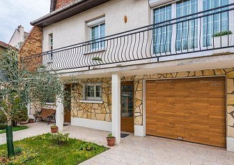 Гаражные ворота Doorhan RSD02 (4600х2900)